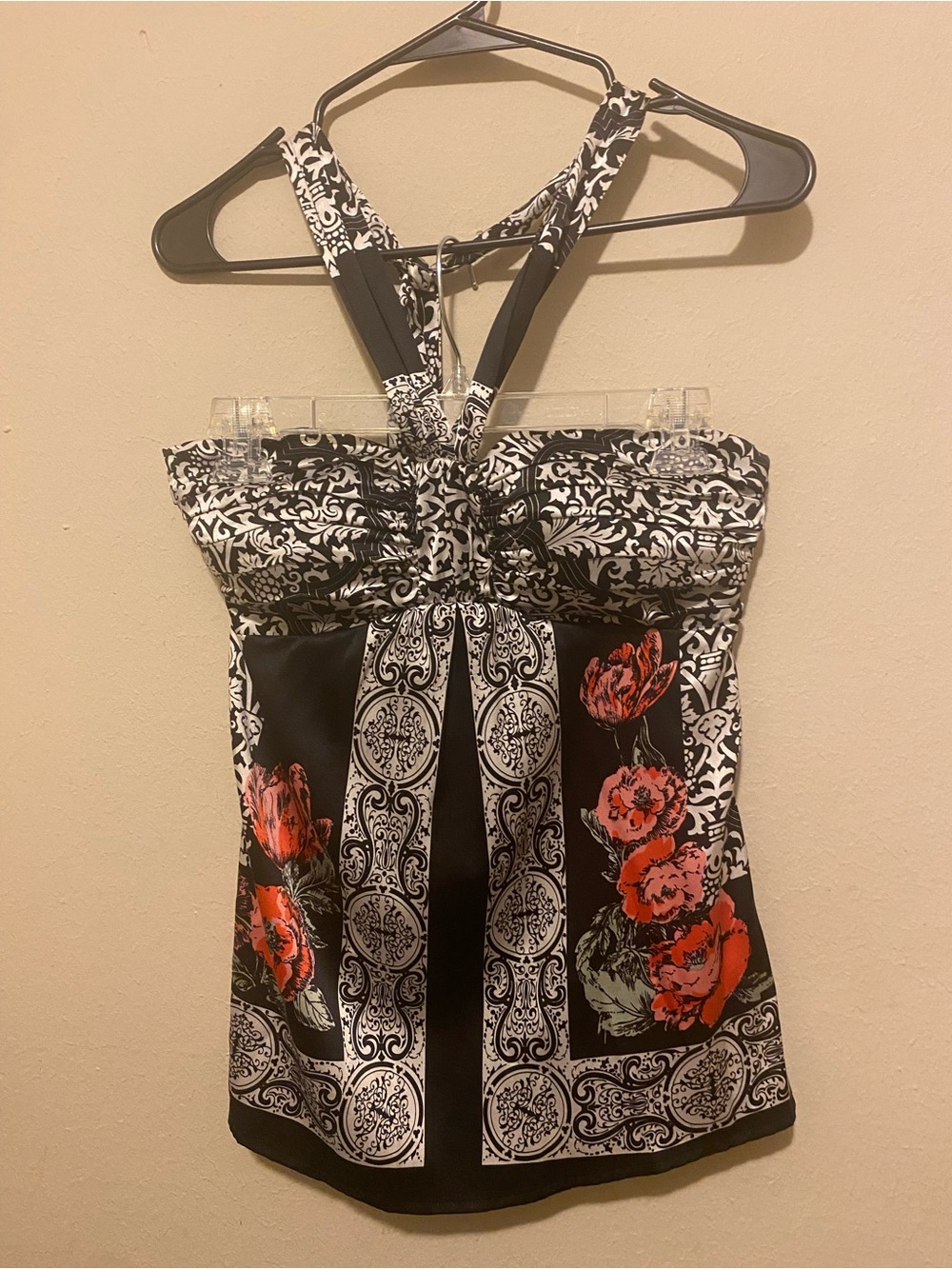 Women’s Y2K Cache’ 92% Silk Blend Halter Top SzM